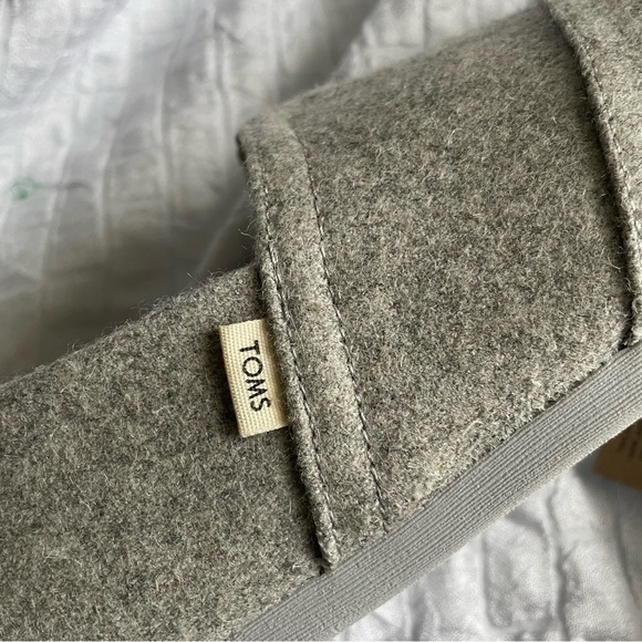 Toms Alpargata Grey Felt Slip-On Casual Shoes with Faux Shearling 12 NEW - Picture 5 of 6